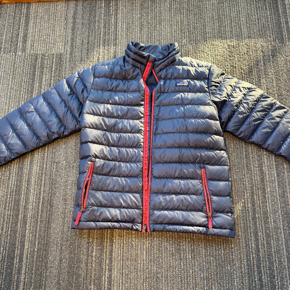 Patagonia Boys Down Sweater Jacket - XXL (16)